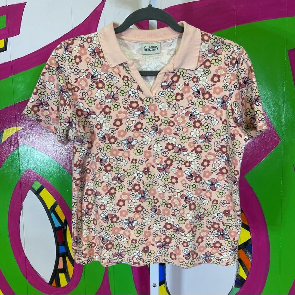 Classic Elements, Floral Polo Shirt. Similar to a size SP. Excellent condition!
